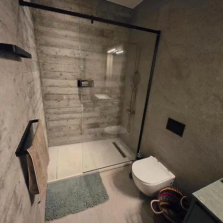 Leaf - Old * 利马索尔