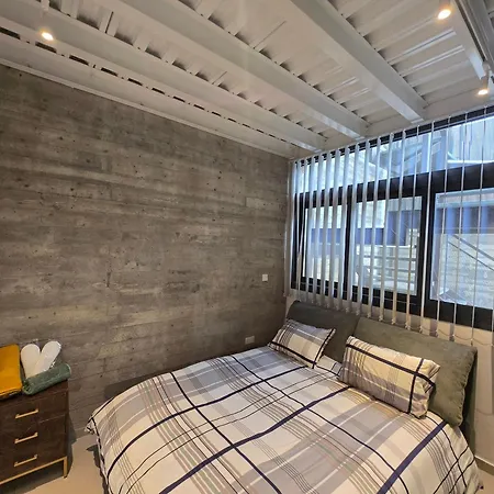 Leaf - Old 利马索尔