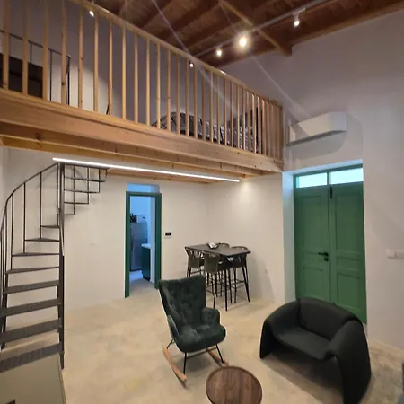 Leaf - Old Διαμέρισμα Λεμεσός