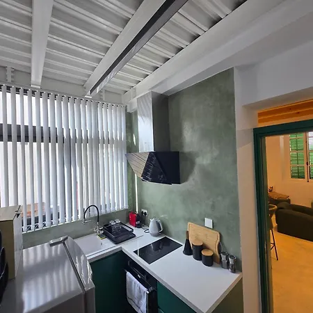 Leaf - Old * Limassol