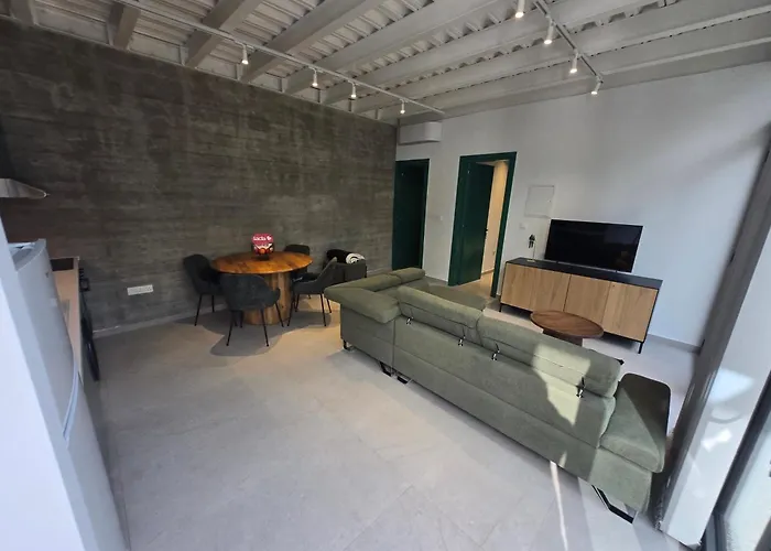 Leaf - Old Lägenhet Limassol