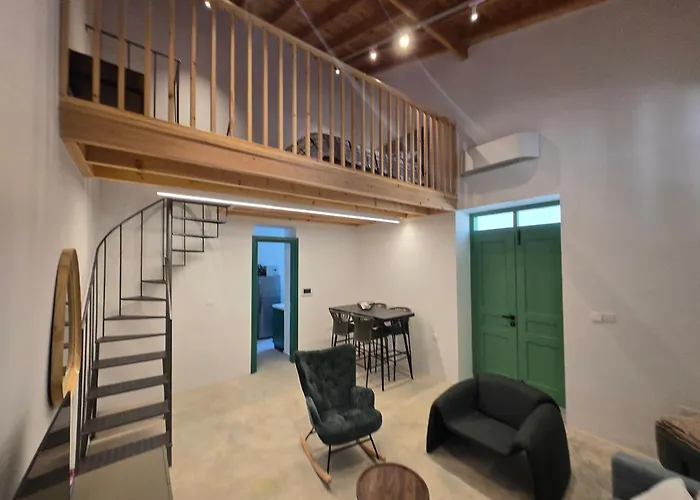 Leaf - Old Apartment Limassol